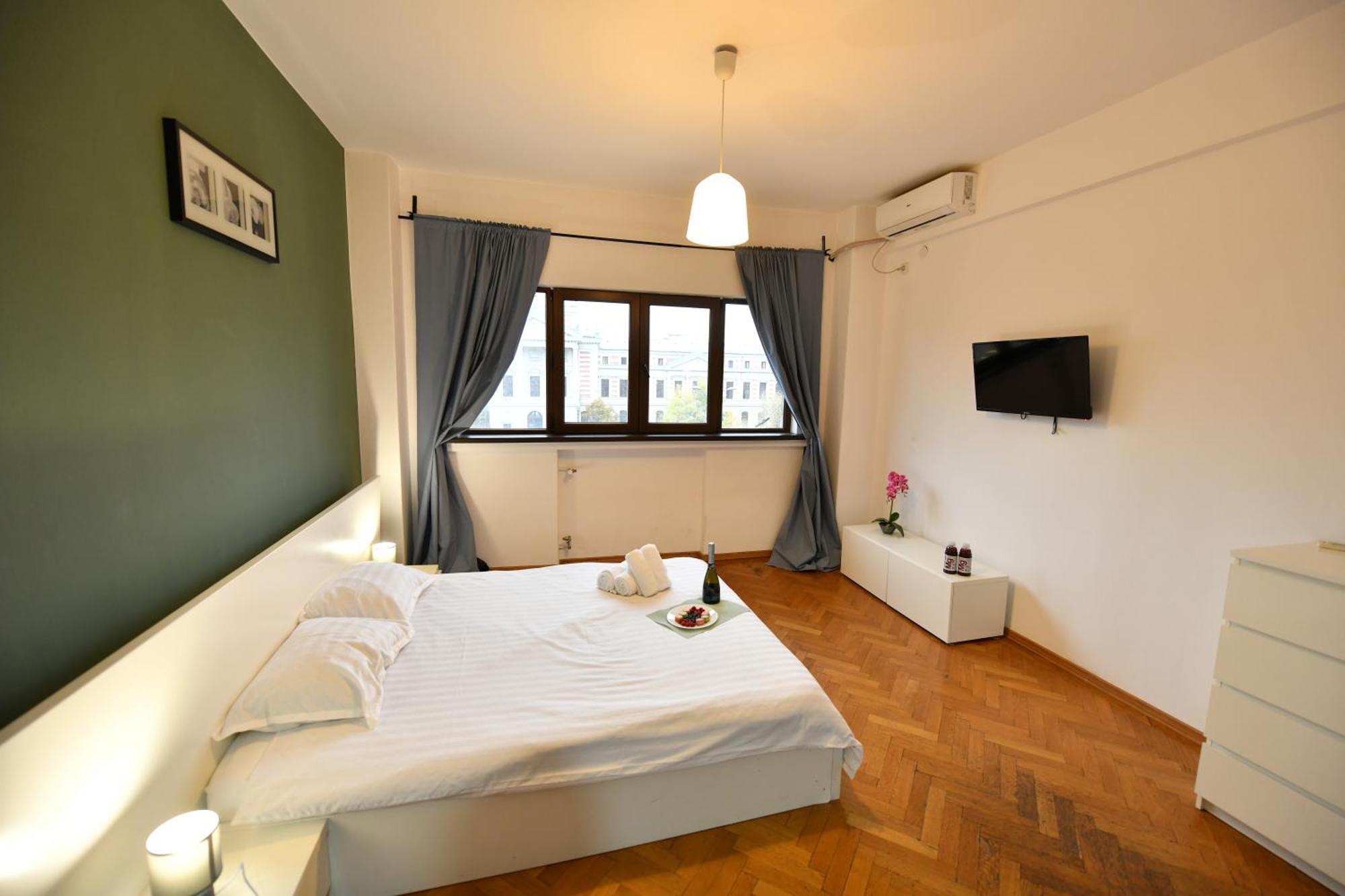 Apartament Boulevard View 2br In Old Town *